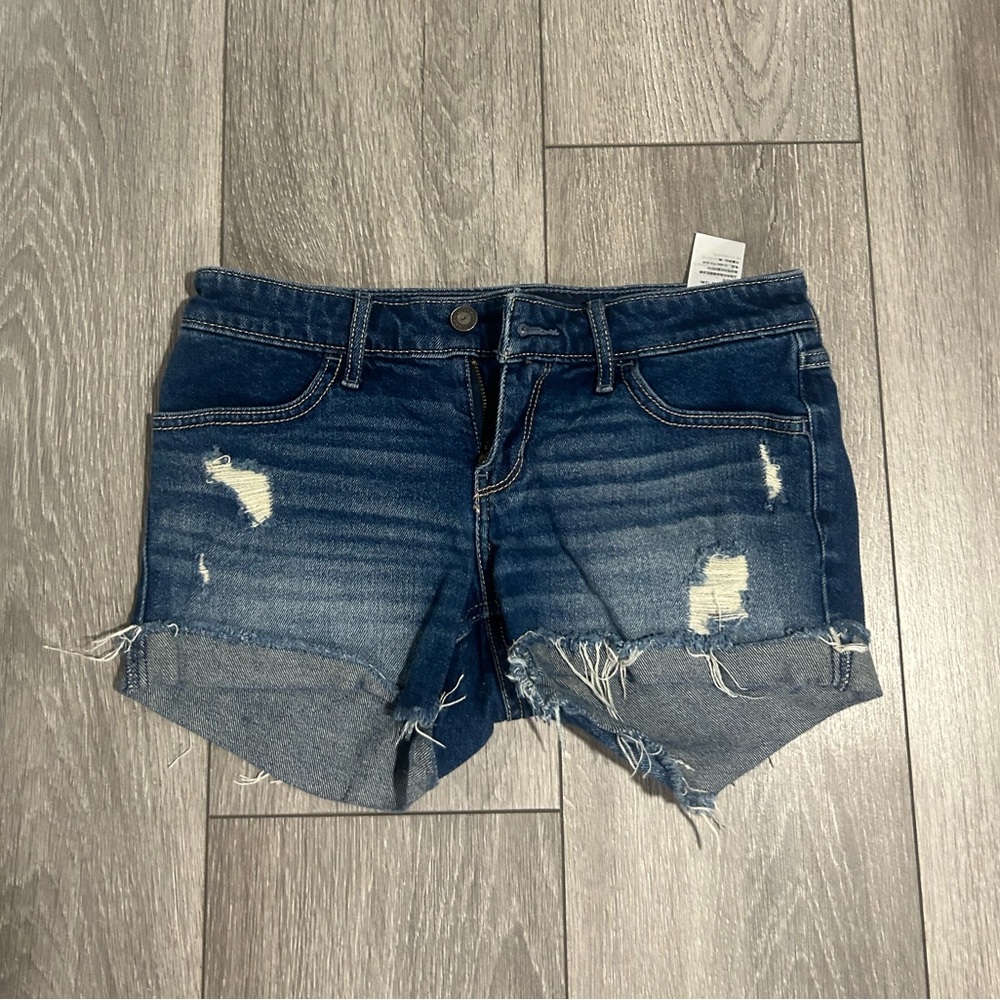 Holister Low-Rise Midi Short